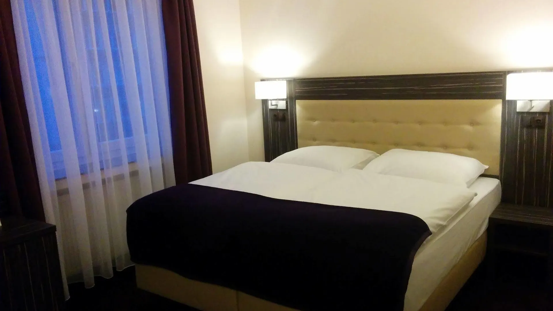 Hotel Famosa Dusseldorf