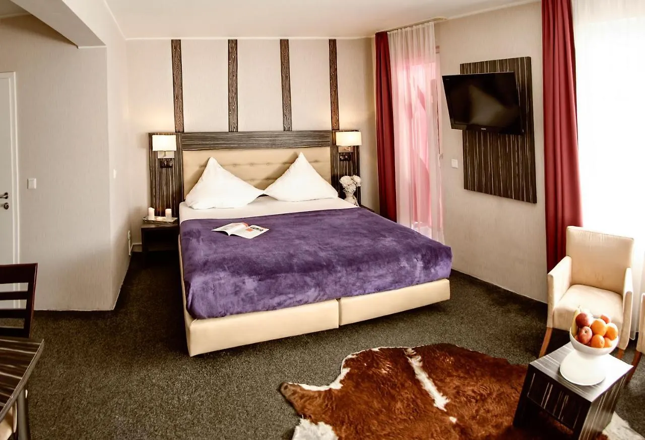 Hotel Famosa Dusseldorf