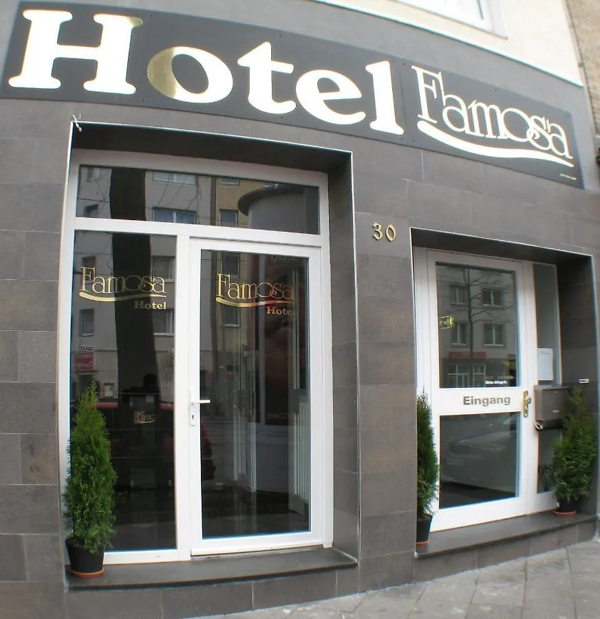 Hotel Famosa Дюссельдорф Германия